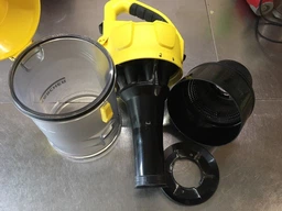 Пылесос без мешка KARCHER VC 3 (1.198-127.0) фото от покупателей 1