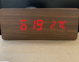 Дерев'яний світлодіодний годинник з бездротовою зарядкою UFT Wood Wireless clock Brown (UFTWWclockb) фото від покупців 6