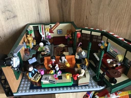 Lego Ideas Друзі Центральний парк Кафе Друзів 21319 фото від покупців 2