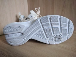 Жіночі кросівки Adidas Strutter GX0671 37.5 (4.5UK) 23 см Ftwwht/Sabemt/Halsil (4065418991421) фото від покупців 2