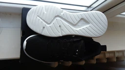 Сникеры Under Armour Essential Black/White/Metallic Gold, 45 (290 мм) (11671187)