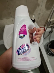 Пятновыводитель и отбеливатель жидкий для тканей Vanish Oxi Action Кристальная белизна 1 л (4820232971109) фото от покупателей 9