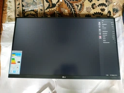 Монитор 27" LG UltraFine 27UL850-W