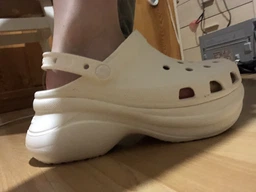 Женские кроксы Crocs Jibbitz Classic Bae Clog W 206302-100 37-38 (M5/W7) 23 см White (2000000000198_191448510982) фото от покупателей 16