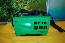 Зварювальний інвертор RZTK WM 255A LCD