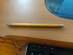 Цанговий олівець Koh-i-Noor Versatil 5201, 2 мм, Метал Жовтий фото від покупців 4