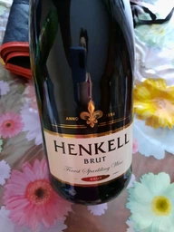 Вино ігристе Henkell Brut біле брют 0.75 л 11.5% (4003310011960) фото від покупців 1