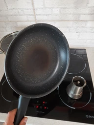 Варочная поверхность индукционная PERFELLI HI 610 BL фото от покупателей 2
