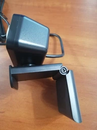 Веб-камера Lenovo Essential FHD WebCam Black (4XC1B34802) фото от покупателей 5