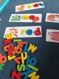 Дерев'яна головоломка для малюків гра з буквами Spelling game англійський алфавіт Treehole фото від покупців 1