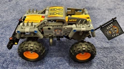 Конструктор LEGO Technic Monster Jam Max-D Monster Jam Max-D 230 деталей (42119) фото від покупців 3
