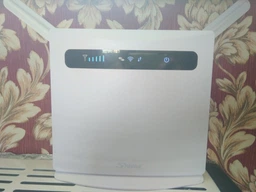 Стационарный роутер маршрутизатор STRONG 4G ROUTER 300 LTE фото от покупателей 9