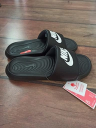 Жіночі шльопанці для пляжу Nike W Victori One Nn Slide CN9677-004 36.5 (6) 23 см Чорні (194497883601) фото від покупців 3