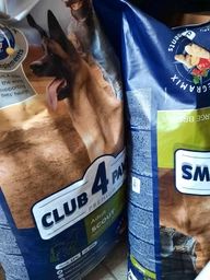 Сухий корм для дорослих робочих собак Club 4 Paws (Клуб 4 Лапи) Преміум Скаут 14 кг для середніх та великих порід (4820215362917)(B4531001)