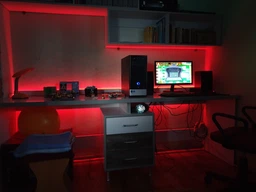 Влагозащищенная Светодиодная лента в силиконе на клейком основании RGB 5 метров фото от покупателей 1