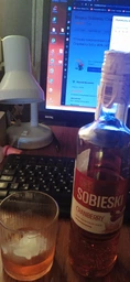 Алкогольный напиток Sobieski Cranberry 0.5 л 40% (4770053221825) фото от покупателей 1