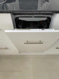 Посудомийна машина Hotpoint-ariston HSIO 3O23WFE