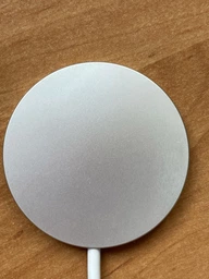 Беспроводное зарядное устройство Apple MagSafe Charger White (MHXH3ZE/A) фото от покупателей 10
