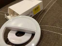 Селфі-кільце з LED підсвіткою та прищепкою UFT Selfie Ring UFT MP01 White (uftmp01) фото від покупців 2