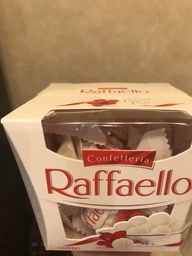 Цукерки Raffaello 150 г (8000500023976) фото від покупців 8