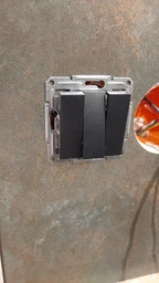 Вимикач 3-х клавішний ASFORA 83x83x43mm кремовий [EPH2170123] Schneider Electric фото від покупців 1