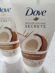 Крем для рук с кокосовым маслом и миндальным молочком - Dove Nourishing Secrets Restoring Ritual Hand Cream 75ml (477757-64067) фото от покупателей 2