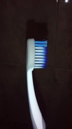Зубна щітка Sensodyne Чутливість зубів і захист ясен (5054563062864) фото від покупців 3