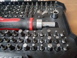 Викрутка реверсивна з набором біт Stark SBKIT-105(502505105) фото від покупців 1
