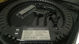 Кільцева лампа RL-18 45 см 55 вт з 3 тримачами для смартфона на штативі 2м з пультом фото від покупців 15