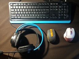 Мишка бездротова A4Tech FG30 Black/Blue USB фото від покупців 3