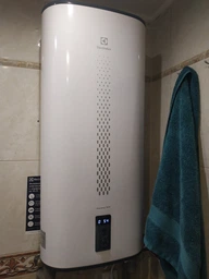 Водонагрівач ELECTROLUX EWH 30 Maximus WiFi