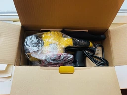 Стрічкова шліфувальна машина Stanley 900 Вт SB90