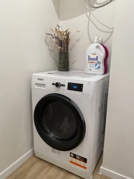 Пральна машина з сушкою WHIRLPOOL FWDG 86148B EU