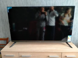 Телевізор Bravis UHD-50H7000 Smart + T2 фото від покупців 3