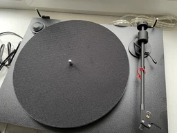 Проигрыватель винила Pro-Ject Primary E Phono OM NN Black фото от покупателей 3