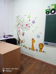 Інтер'єрна наклейка на стіну в дитячу Green Life Звірята DF5210AB