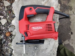 Лобзик Makita M4301