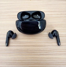 Навушники OPPO Enco Free 2 Black (W52 black) фото від покупців 9