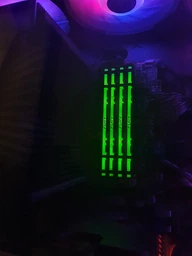 Оперативная память HyperX DDR4-3200 16384MB PC4-25600 (Kit of 2x8192) Predator RGB (HX432C16PB3AK2/16) фото от покупателей 18