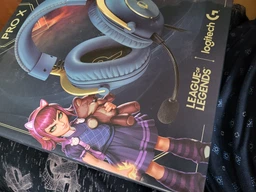 Комп'ютерна гарнітура Logitech G PRO X Gaming Headset League of Legends Edition (981-001106) фото від покупців 1