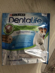 Упаковка лакомства для взрослых собак малых пород DentaLife Small для поддержания здоровья полости рта 115 г х 6 шт (8445291614567) фото от покупателей 8