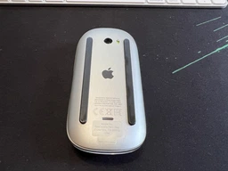 Мышь Apple Magic Mouse Bluetooth Black (MMMQ3ZM/A) фото от покупателей 12