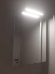 Дзеркальна шафа МОЙДОДИР Руна 41 з LED-світильником Сорренто