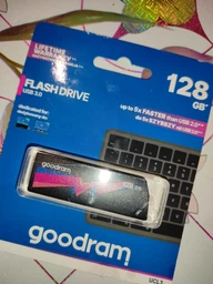 Флеш-накопитель USB3.0 32GB GOODRAM UCL3 (Cl!ck) Black (UCL3-0320K0R11) фото от покупателей 2