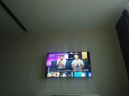 Телевизор Bravis UHD-50M8000 Smart + T2