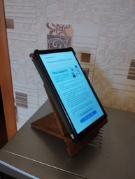 Підставка тримач для смартфона планшета 18х12 см Майстерня містера Томаса Фанера 8 мм Морилка (1797) фото від покупців 1