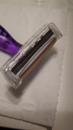 Набір бритв без змінних картриджів BIC Miss Soleil colour collection 4 шт (3086123303843) фото від покупців 1