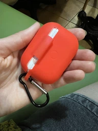 Силиконовый футляр с карабином для наушников AirPods Pro Черный