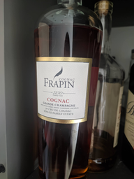 Коньяк Frapin 1270 0.7 л 40% (3275850865704) фото от покупателей 6