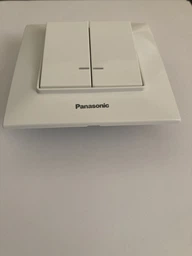 Вимикач двоклавішний з підсвіткою Panasonic Arkedia Slim білий WNTC0010-2WH фото від покупців 4